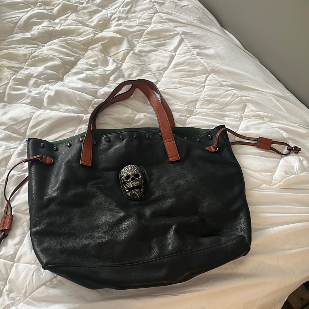 Skull tote bag